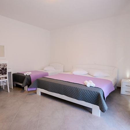 Rujno Apartments Starigrad Paklenica Exterior foto