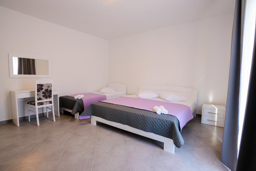 Rujno Apartments Starigrad Paklenica Exterior foto